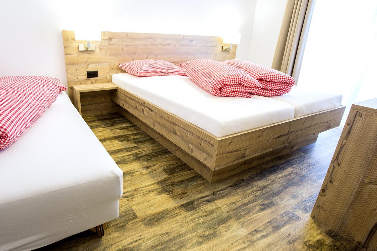 Piz Ot Hotel Samnaun Ngoại thất bức ảnh