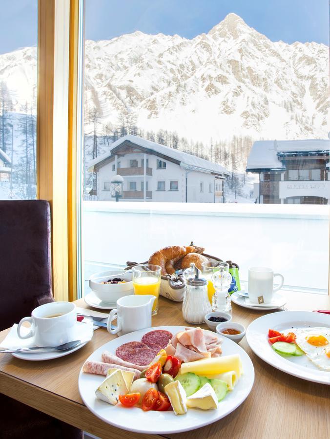 Piz Ot Hotel Samnaun Ngoại thất bức ảnh