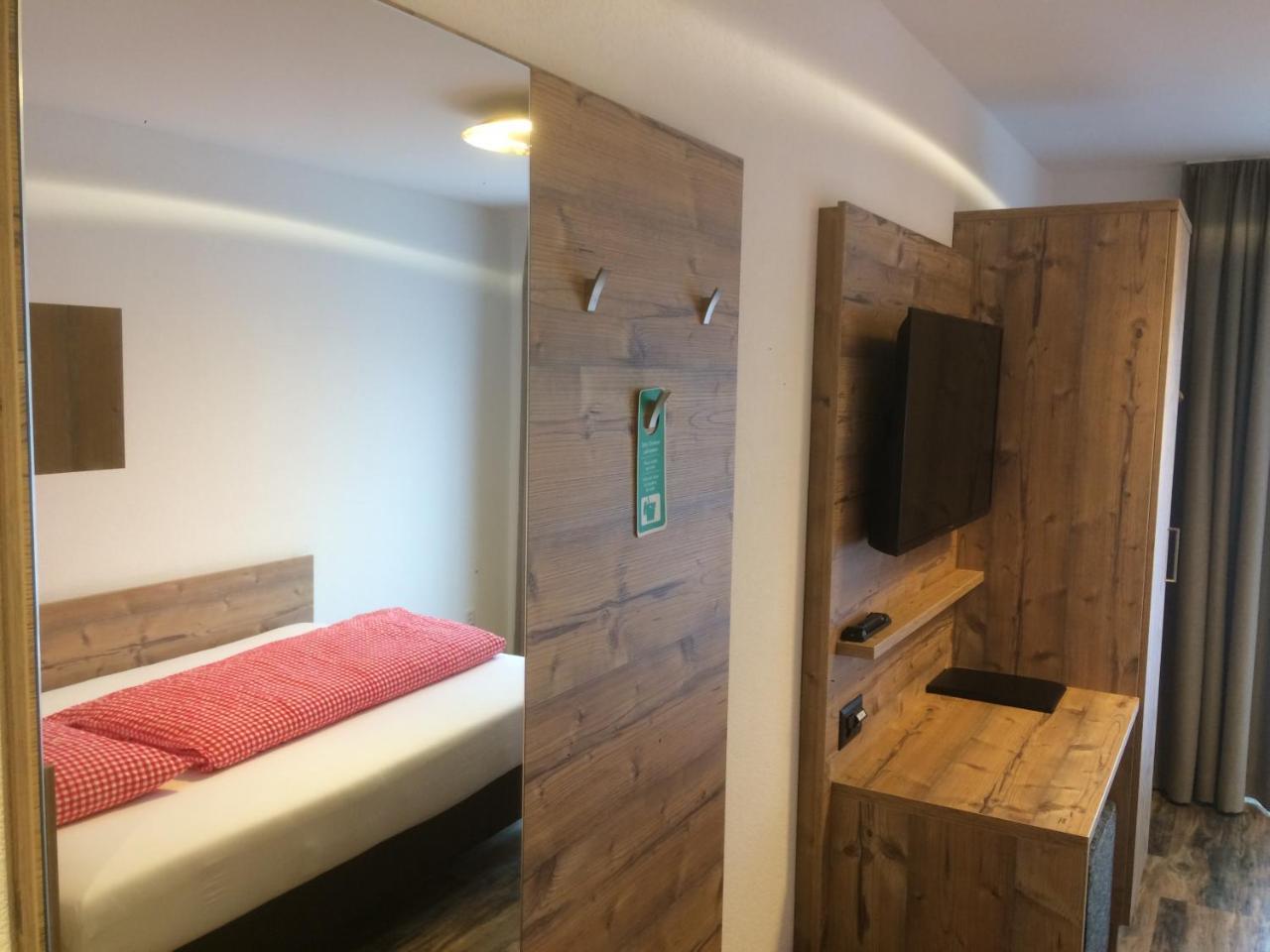 Piz Ot Hotel Samnaun Ngoại thất bức ảnh